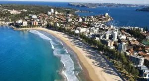 Imagem da orla da praia